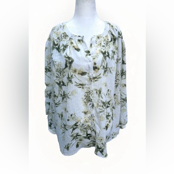 Rose & Olive Tops - Rose + Olive Blouse Top Women L Floral Button Up Gauzy Lightweight Coastal